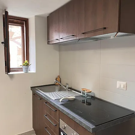 Casa Rosella Sul Lago Feriehus *